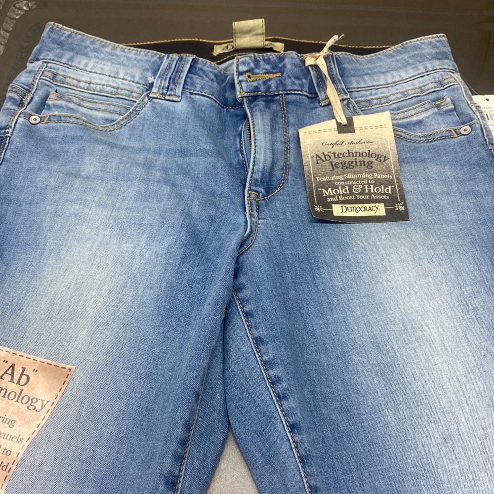 Democracy - “Ab”technology jegging- size 8